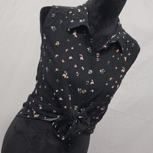 Butterfly buttondown